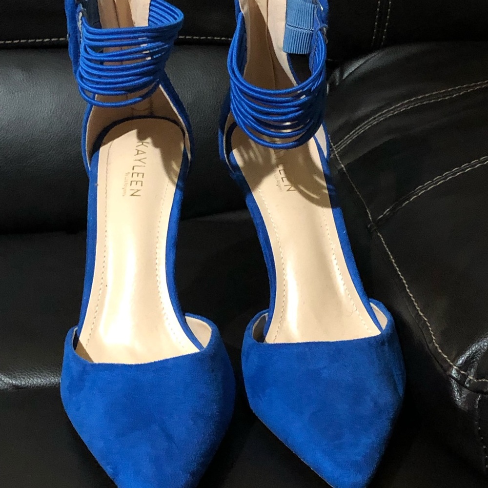 🌟Forever 21 Blue Suede Heels🌟